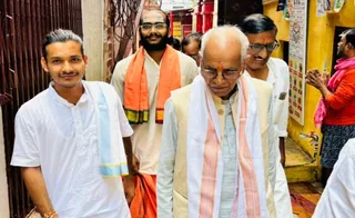 एसआईटी से क्लीन चिट के बाद चंपत राय काशी पहुंचे, बताया 'ज्ञान और प्रकाश की नगरी'!
