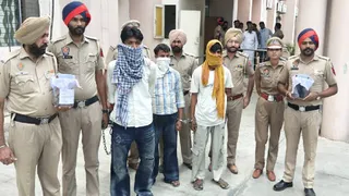 फाजिल्का में 2 ग्लॉक पिस्तौल सहित तीन गिरफ्तार। फोटो जागरण