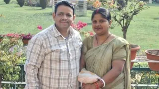 आरोपी जितेन्द्र पंडित व उसकी पत्नी विभा देवी। फाइल फोटो