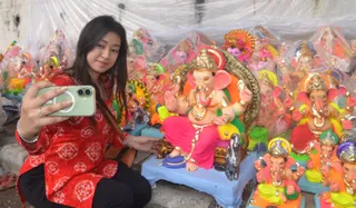13 हजार की प्रतिमा अब मिल रही 16 हजार में। जागरण