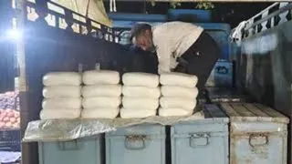 के-एरिया लाइट प्वाॅइंट से सुखना चौक के बीच वाली सड़क पर एक वाहन से दूसरे में पनीर किया जा रहा था शिफ्ट। (सांकेतिक फोटो)