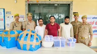बिना लाइसेंस के नकली दवा विक्रेताओं का भंडाफोड़।
