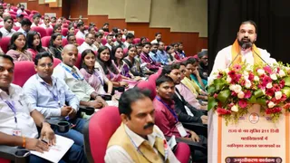नवनियुक्त सहायक प्राध्यापक को संबोधित करते सीएम सम्राट चौधरी। सौ-एक्स