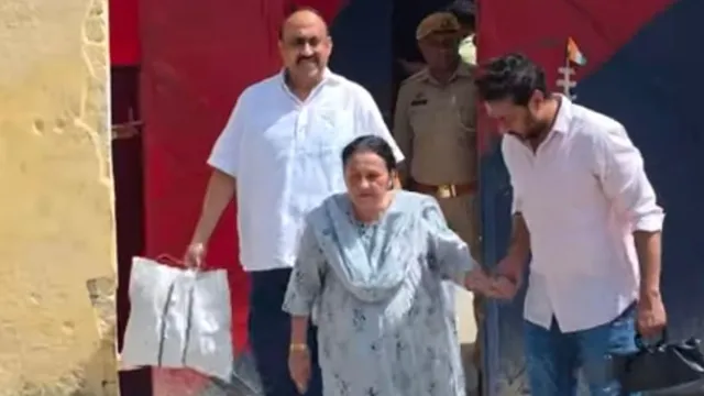 बेटे अब्दुल्ला से मिलने पहुंची तजीन फात्मा, आजम खां की रिहाई को लेकर दिया बड़ा बयान
