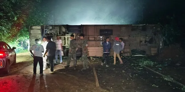balaghat bus overturned 8597