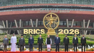 जलवायु परिवर्तन पर पेरिस समझौते के लक्ष्यों के साथ खड़े ब्रिक्स देश (फोटो-PTI)