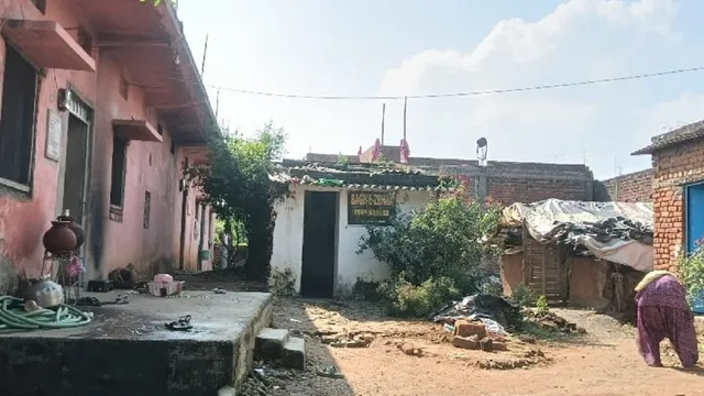 'कागज़ दिखाओ वरना...!' गढ़वा में ईरानी परिवारों की नागरिकता पर फंसा पेंच, SIR जांच में बड़ा खुलासा
