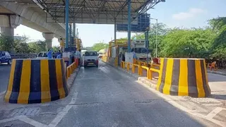 टोल नाके बन रहे प्रदूषण का कारण।