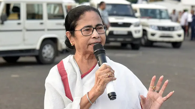 उपचुनाव नहीं लड़ेंगी ममता... नंदीग्राम और रेजीनगर से पार्टी ने उतारे प्रत्याशी, ऋतब्रत गुट ने कसा तंज