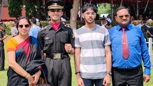 थल सेना में लेफ्टिनेंट बने मथुरा के रोहित चौधरी, जालंधर में पहली पोस्टिंग; पिता हैं एयरफोर्स से रिटायर
