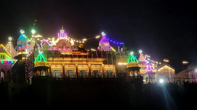 राधाष्टमी मेला बरसाना: मंगला आरती को 500 पास, बाइक व ई-रिक्शा बैन; 25 लाख श्रद्धालुओं के लिए विशेष तैयारी
