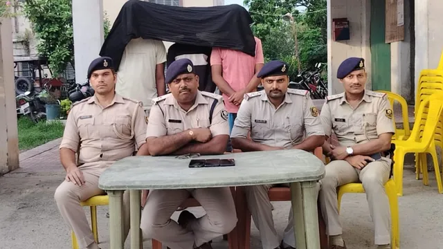 सीतामढ़ी में मुखिया से रंगदारी मांगने व धमकी देने वाले मुजफ्फरपुर के तीन बदमाश गिरफ्तार