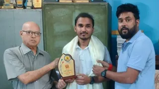 एसएससी परीक्षा में अभिषेक ने हासिल की सफलता। (जागरण)