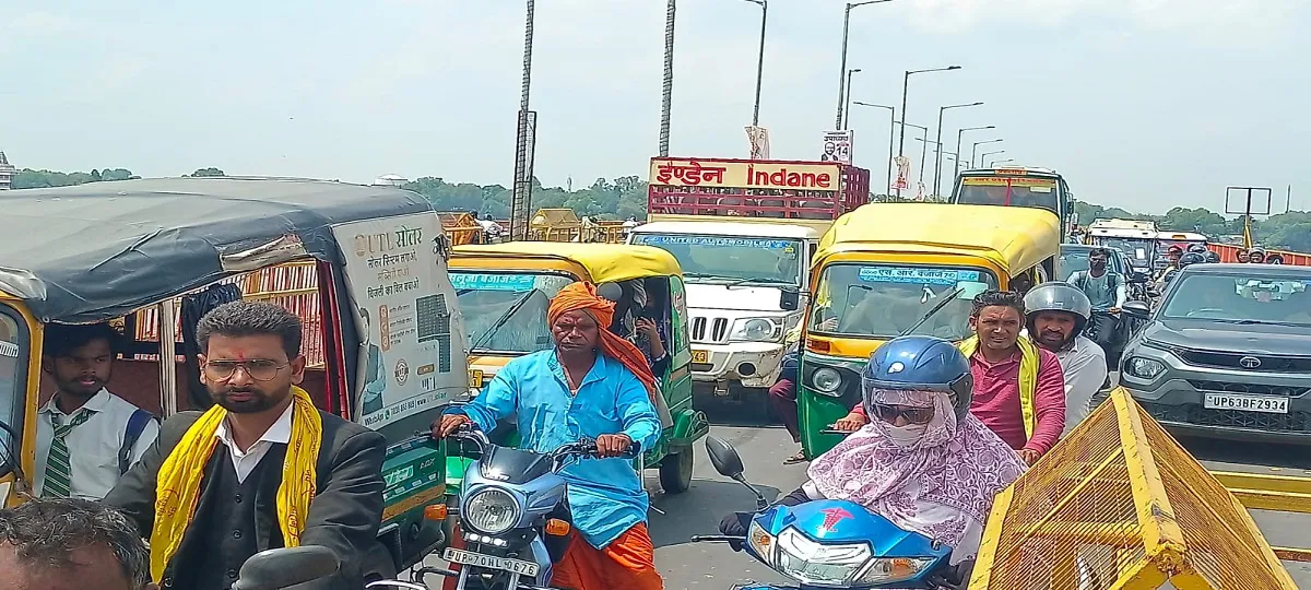 Jam on Shastri Bridge Prayagraj