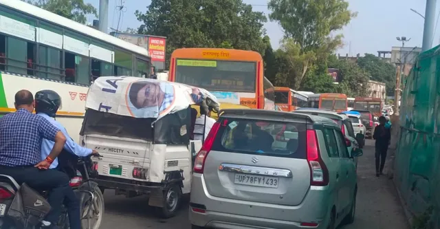 Roadways Bus Fare Hike: जाजमऊ पुल डायवर्जन से बदला बसों का रास्ता, लखनऊ से झकरकटी कानपुर का किराया 22 रुपये बढ़ा
