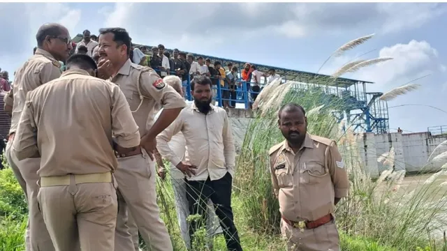 भाई की आंखों के सामने बाढ़ में बह गया किशोर, शव भारत में मिला, कपिलवस्तु के परिवार में पसरा मातम
