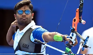 भारतीय सेना के 25 वर्षीय तीरंदाज धीरज और जापान के नकानिशीजुन्या के बीच फाइनल मुकाबला बेहद कड़ा और रोमांचक रहा।