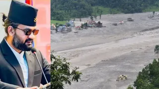 नेपाल के पीएम बालेन्द्र शाह व नेपाल के नुवाकोट जिले के विदुर नगरपालिका क्षेत्र में त्रिशूली की धारा में समाहित घर। जागरण अर्काइव