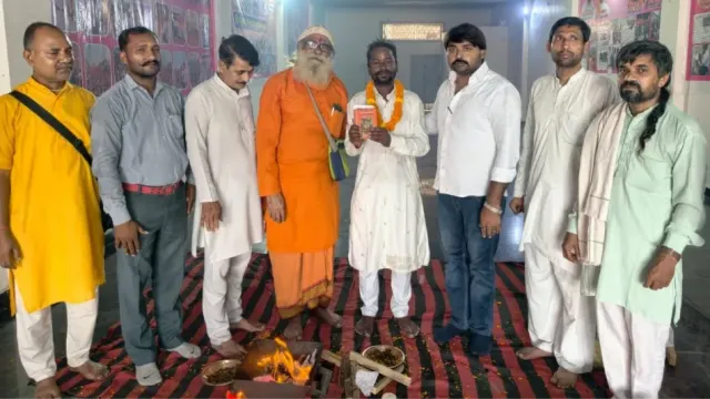 वैदिक विधि-विधान, मंत्रोच्चार और शुद्धीकरण के बाद अलाउद्दीन बने अखिलेश; बोले- मुझे बचपन से ही...
