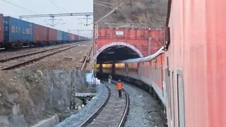 धनबाद-गया रेलखंड पर जल्द दौड़ेंगी ऊंची मालगाड़ियां। (प्रतीकात्मक फोटो)