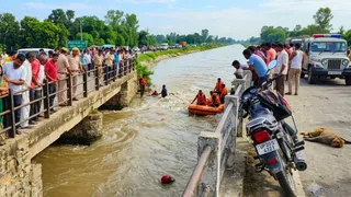 प्रतीकात्मक प्रस्तुतीकरण के लिए तस्वीर को एआई टूल की मदद से बनाया गया है।