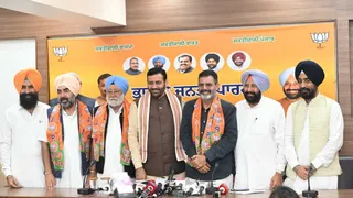 हरियाणा के CM नायब सिंह सैनी ने नकली पगड़ी मामले पर उठाया सवाल।