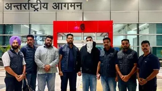 लारेंस बिश्नोई के सहयोगी को कनाडा से डिपोर्ट कर IGI एयरपोर्ट से गिरफ्तार किया।