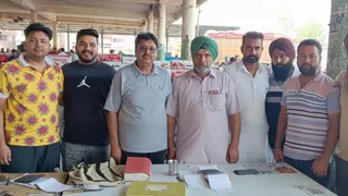 मार्केट कमेटी के खिलाफ आढ़तियों का हल्लाबोल।