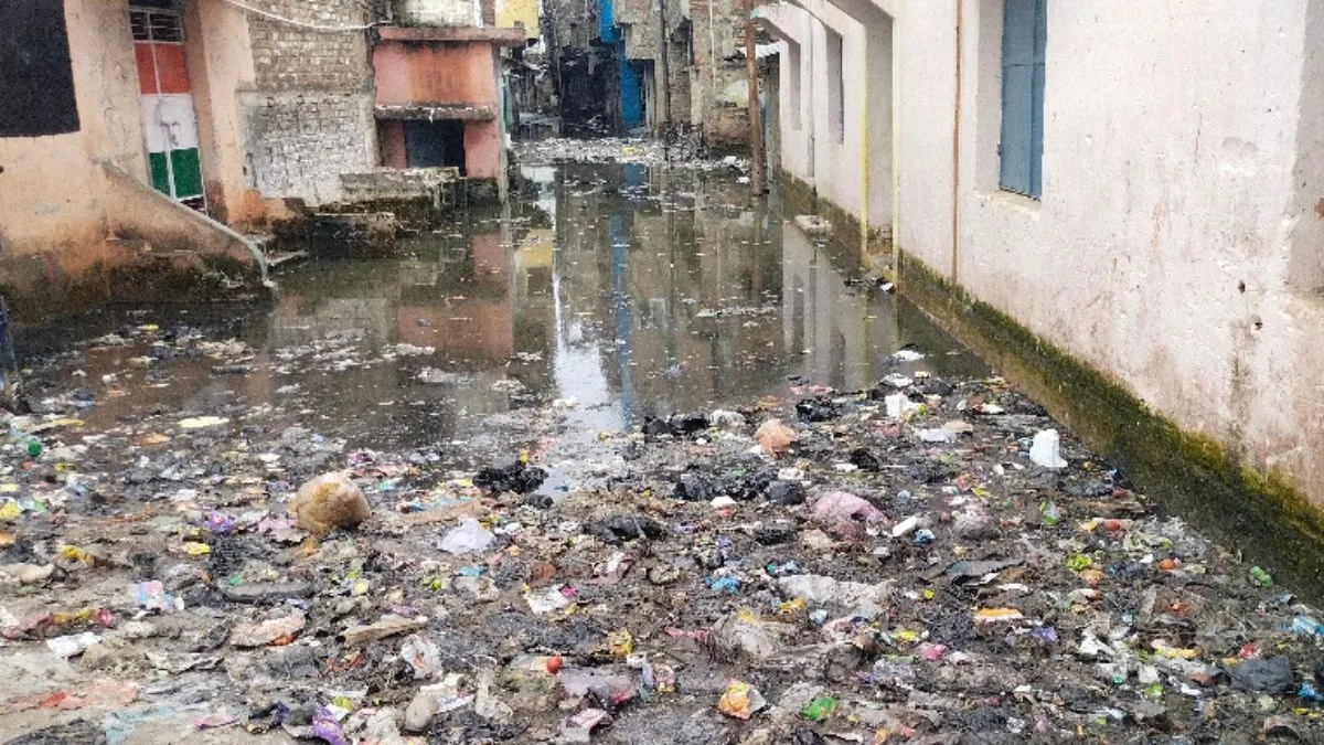 bhagalpur flood aftermath city drowns in its own waste trra tujhko arpal (1)