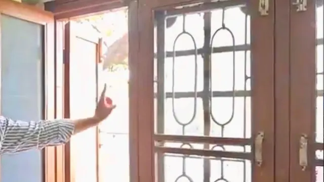 जम्मू में शातिर चोरों का कारनामा! ग्रिल काटकर घुसे, कमरा अंदर से किया बंद; गहने उड़ा ले गए, बगल में सोता रहा परिवार