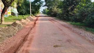 मारहरा की तरफ से चौड़ीकरण का किया गया कार्य दिखाई देता हुआ- जागण