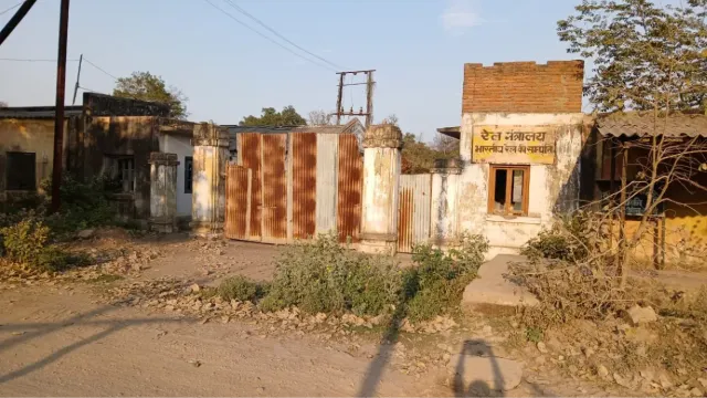 जहां गूंजते थे सायरन और बजते थे बैंड-बाजे, आज वहां सन्नाटा; विश्वकर्मा पूजा पर याद आया डालमियानगर का वैभव
