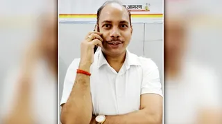 पाठकों के सवालों का जवाब देते आरटीओ प्रशासन पंकज सिंह। जागरण