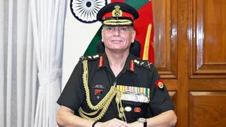 सेना प्रमुख धीरज सेठ रूस रवाना।