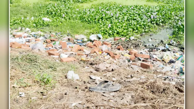 आधी रात को कॉलेज की जमीन कब्जाने की साजिश: मोबाइल फ्लैश में लगा रहे थे आंबेडकर प्रतिमा, पुलिस ने मौके पर दबोचा
