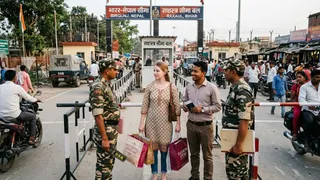 Kishanganj Indo Nepal Border US Girl Case New Twist: किशनगंज बॉर्डर पर पकड़ी गई 'अमेरिकी युवती' मामले में नया मोड़; निकली भूटानी शरणार्थी, SSB ने APF को सौंपा