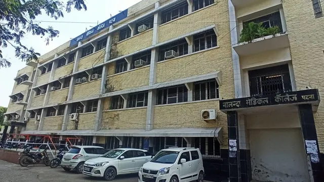 NMCH में MBBS की 200 सीटें बढ़ीं; अब तक 10 एडमिशन, 100 छात्रों की क्षमता वाले हॉल में कैसे होगी पढ़ाई?