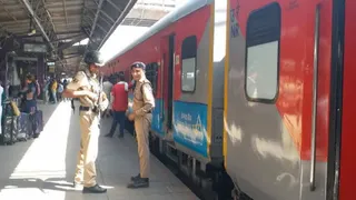 हावड़ा से नई दिल्ली के बीच चलेगी स्पेशल ट्रेन। (प्रतीकात्मक फोटो)