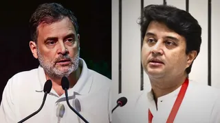 राहुल गांधी को हर जगह अमेरिका का भूत दिखता है।