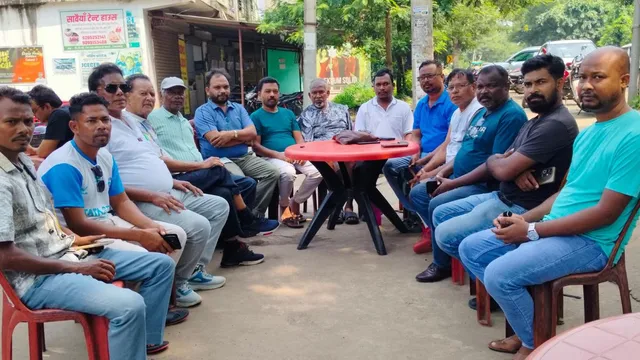 सरायकेला के बिरसा मुंडा स्टेडियम में शिबू सोरेन की मूर्ती लगाने का विरोध तेज, 18 सितंबर को महारैली की तैयारी
