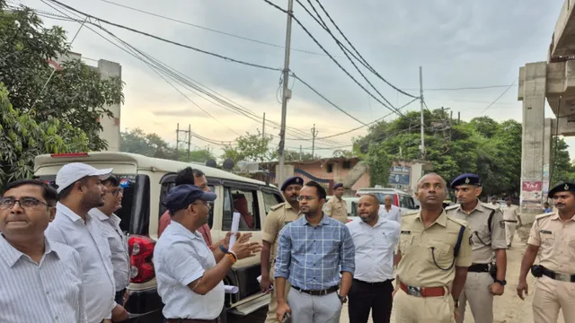 अब 24 घंटे चलेगा छपरा डबल डेकर का काम, तीन शिफ्ट में निर्माण; अतिक्रमण और ट्रैफिक पर भी एक्शन
