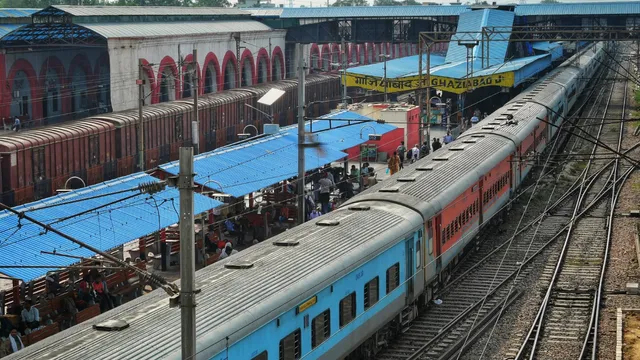 गाजियाबाद वाले ध्यान दें! आज से 21 सितंबर तक रेलवे का मेगा ब्लॉक, कई ट्रेनें रहेंगी रद; कुछ के बदले रूट