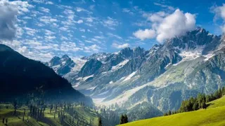आगामी र्सदियों में घाटी में फिल्माई जा सकती है हालीवुड़ की फिल्में। (फाइल फोटो)