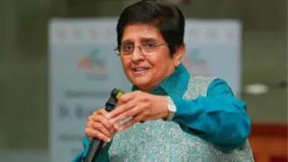 पूर्व आईपीएस अधिकारी किरण बेदी।