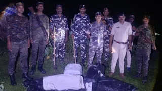 भारत-नेपाल सीमा पर एसएसबी ने पकड़ा 136 किलो गांजा, तस्कर फरार (जागरण)