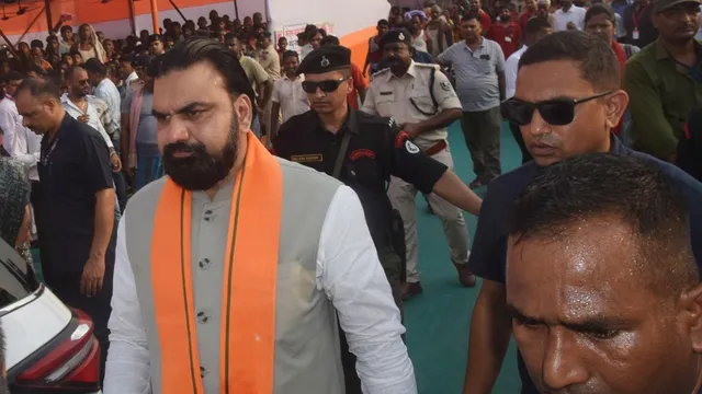 ब‍िहार CM सम्राट चौधरी ने घोषणा :  मरीन ड्राइव बनेगा सुरक्षा बांध; मुंगेर से सबौर तक 83.33 KM गंगा पथ रोकेगा बाढ़

