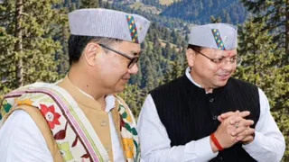 केंद्रीय मंत्री किरेन रिजिजू ने सीएम पुष्कर सिंह धामी के साथ अपनी तस्वीर साझाकर धामी को दी जन्मदिन की शुभकामनाएं।
