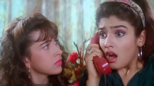 एक जूस से खत्म हुआ था Karisma Kapoor और रवीना टंडन का कोल्ड वॉर, कैसे आई थी दोनों के बीच दूरियां