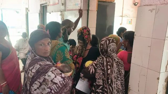 पूर्णिया के सरकारी अस्पताल में 'मुन्नाभाई', असली डॉक्टर की जगह मरीजों का इलाज करते फर्जी चिकित्सक गिरफ्तार
