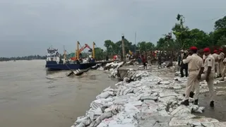 1994 से कटाव झेल रहा राघोपुर, करोड़ों खर्च के बाद भी नहीं निकला स्थायी समाधान (फाइल फोटो)